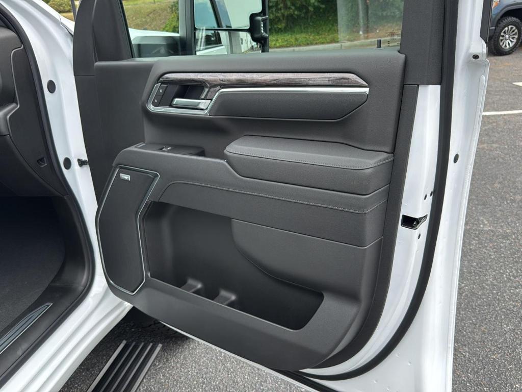 new 2026 Chevrolet Silverado 2500 car, priced at $76,145