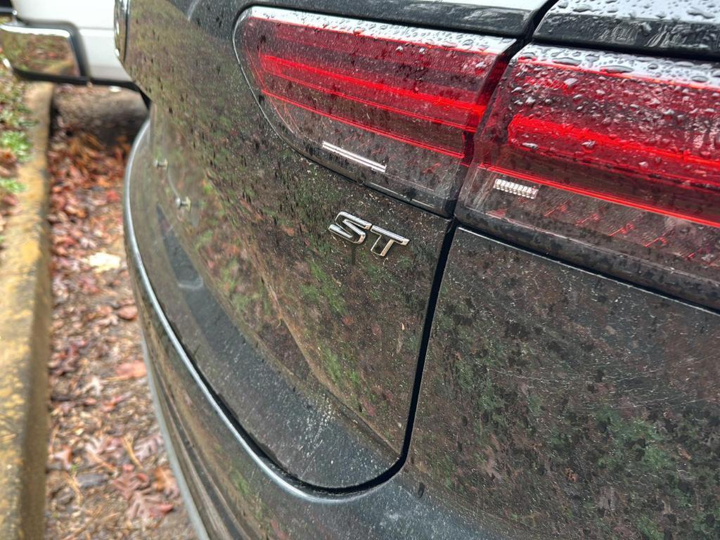 used 2022 Buick Envision car, priced at $23,555