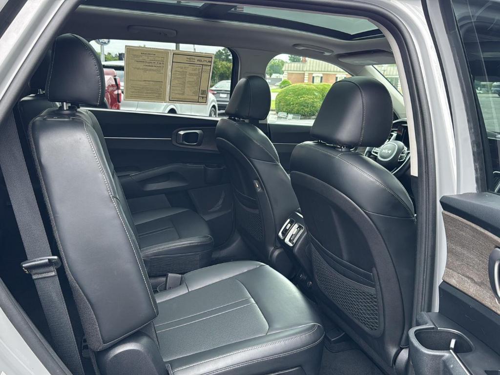 used 2022 Kia Sorento car, priced at $26,699