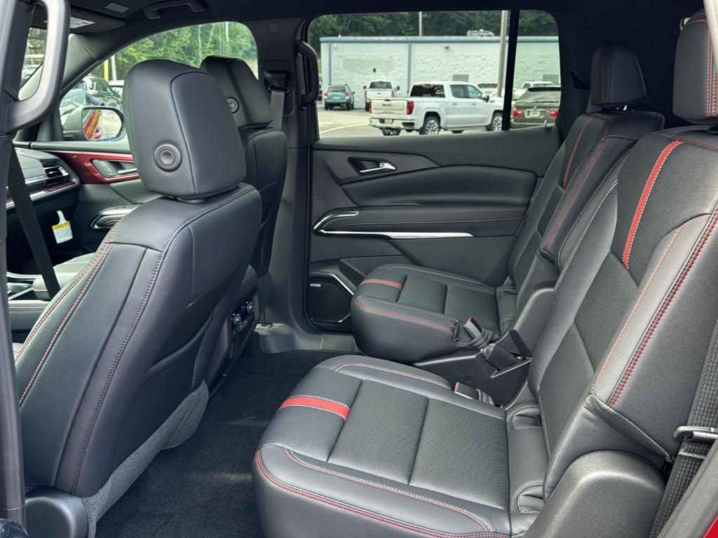 new 2026 Chevrolet Traverse car, priced at $57,830