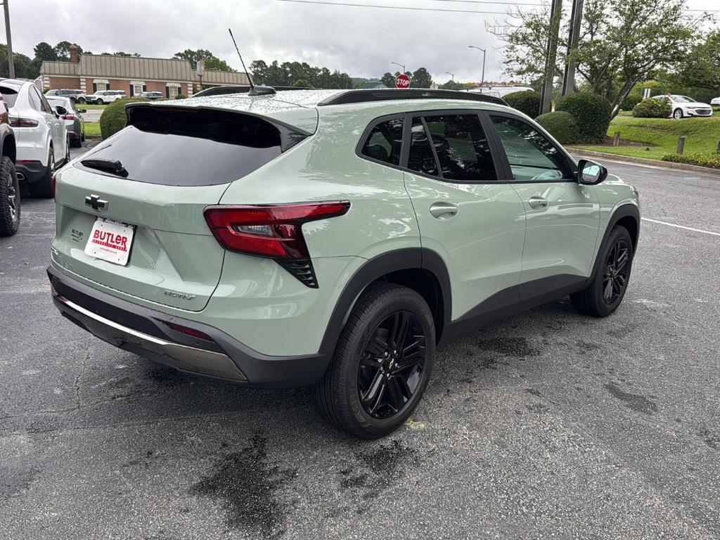 new 2025 Chevrolet Trax car, priced at $25,980