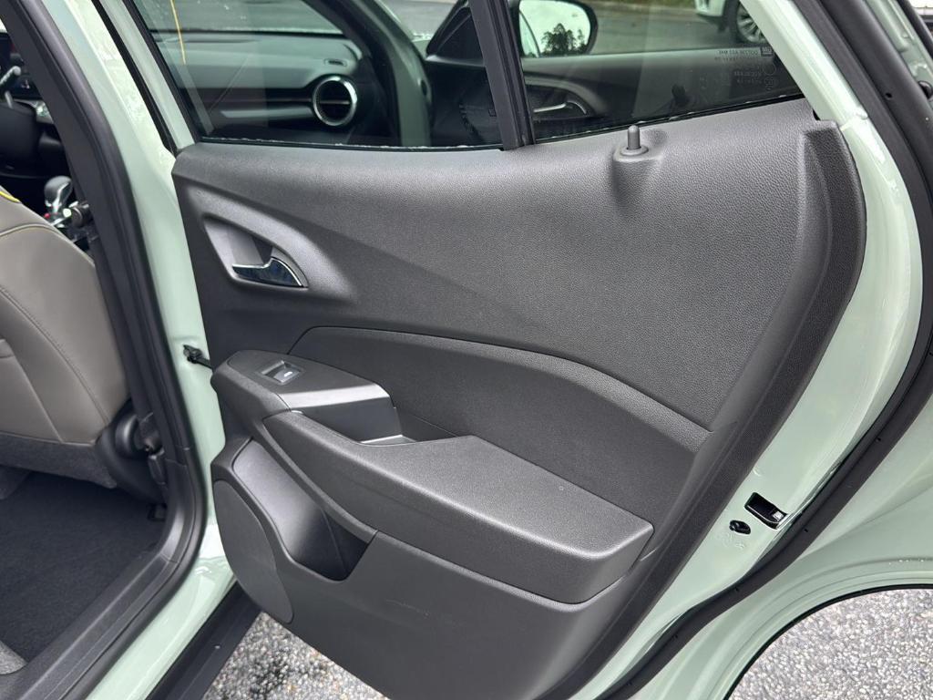 new 2025 Chevrolet Trax car, priced at $25,980