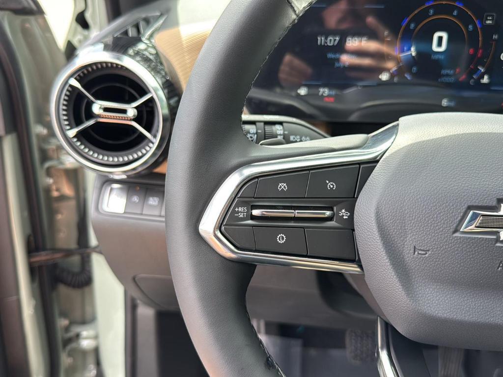new 2026 Chevrolet Equinox car, priced at $36,330