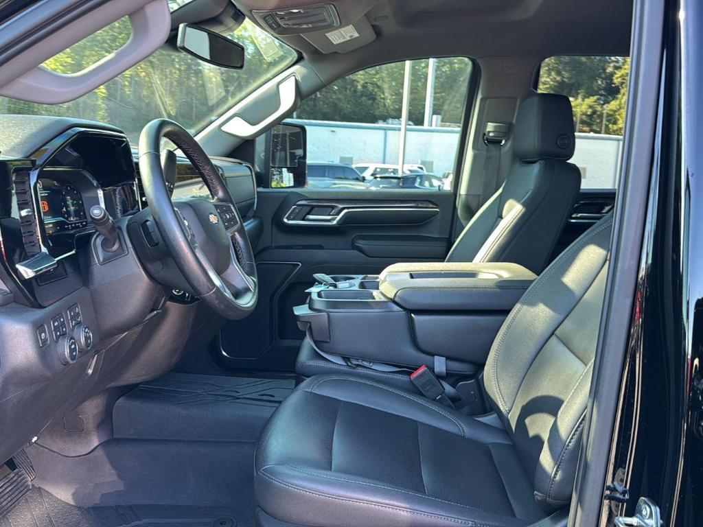 used 2024 Chevrolet Silverado 2500 car, priced at $59,999