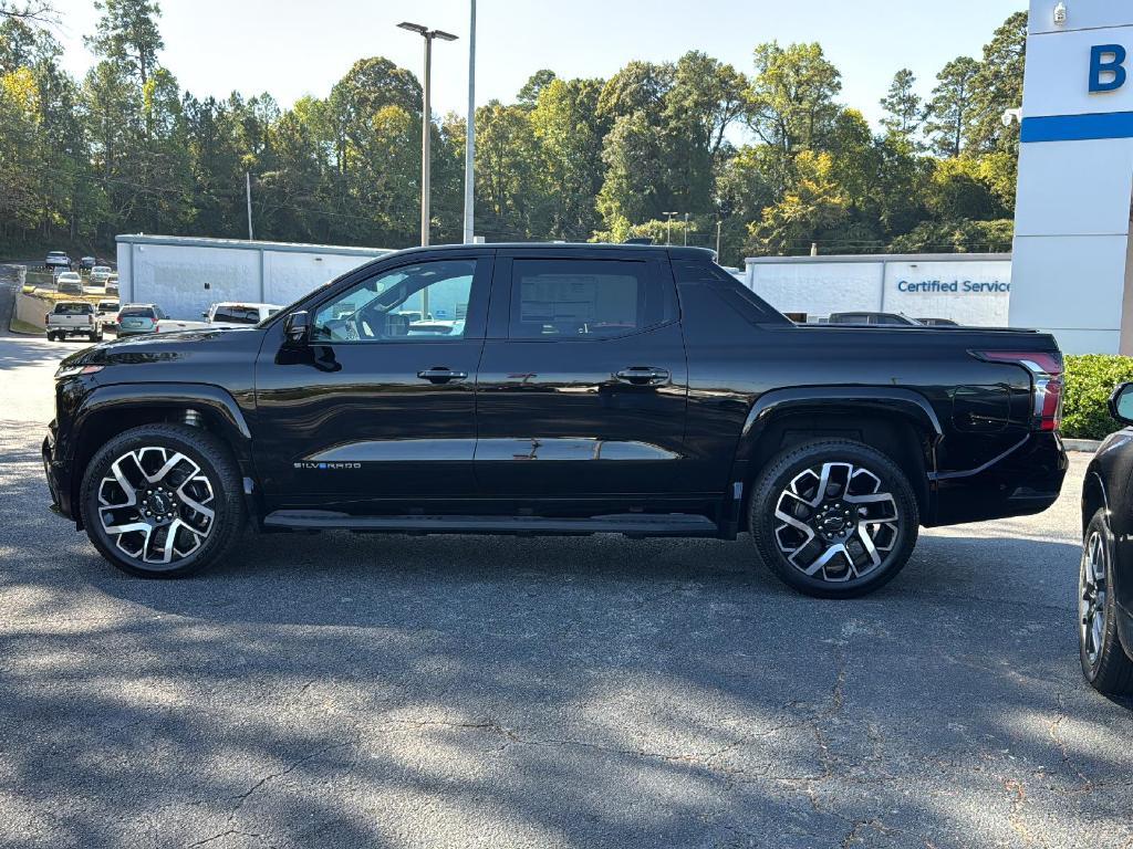 new 2024 Chevrolet Silverado EV car