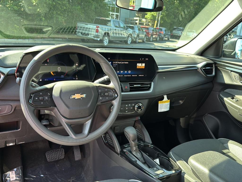 new 2026 Chevrolet TrailBlazer car, priced at $25,025