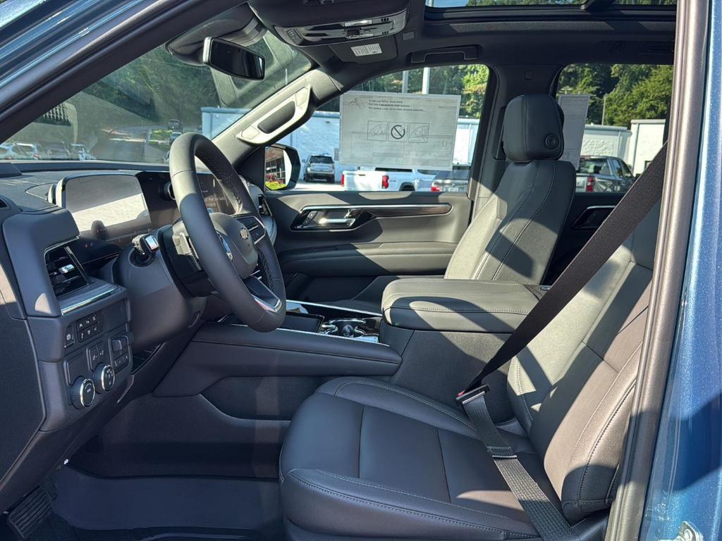 new 2025 Chevrolet Suburban car, priced at $73,340