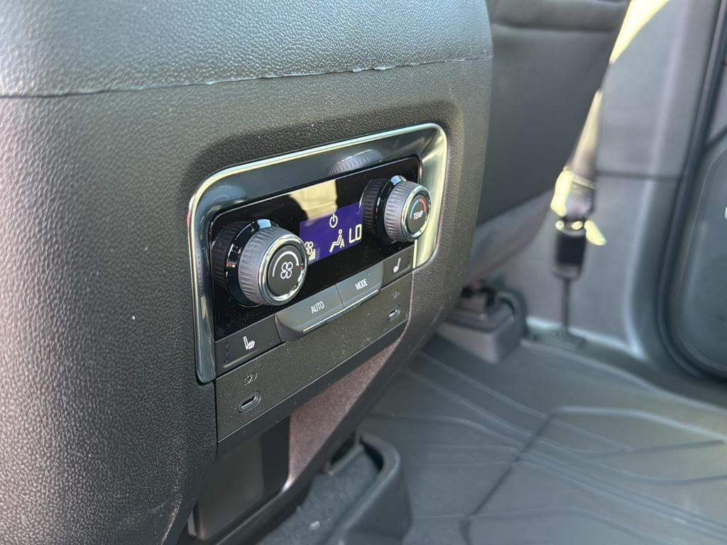 new 2025 Chevrolet Suburban car, priced at $73,340