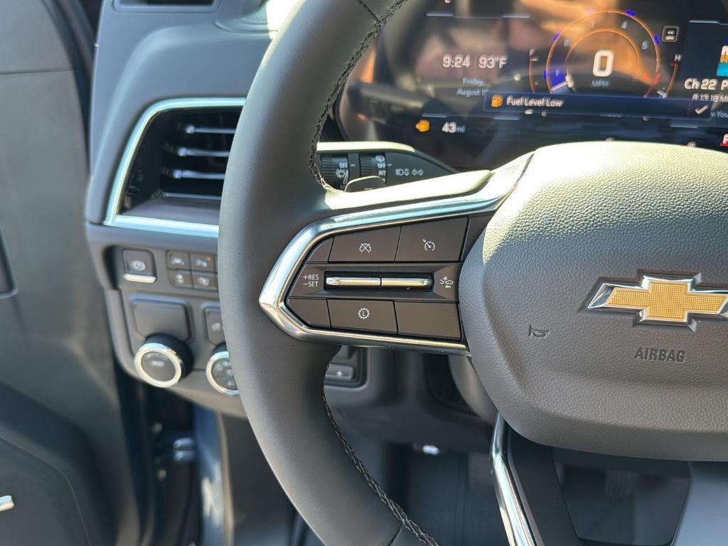 new 2025 Chevrolet Suburban car, priced at $73,340
