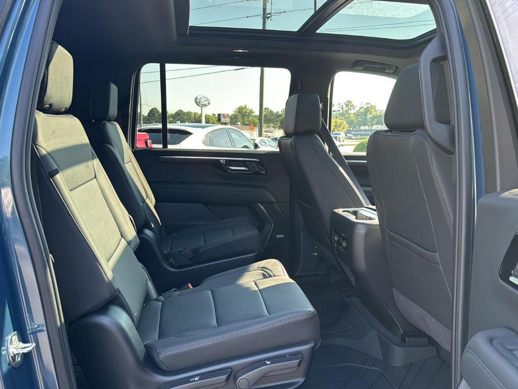 new 2025 Chevrolet Suburban car, priced at $73,340