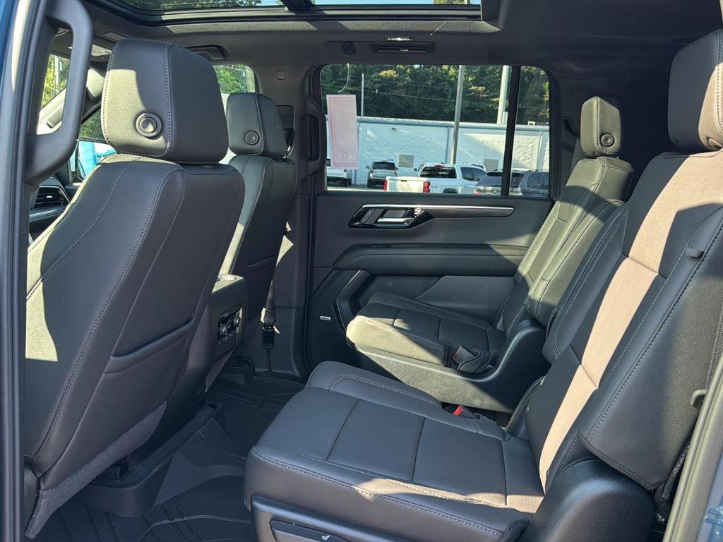 new 2025 Chevrolet Suburban car, priced at $73,340