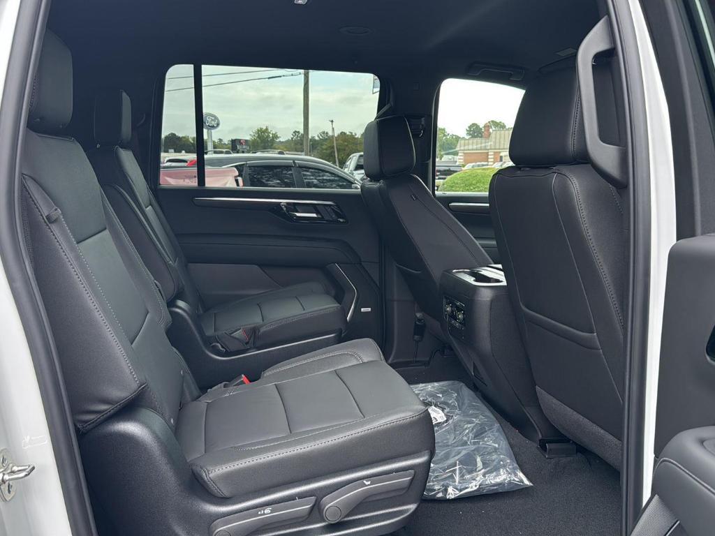 new 2026 Chevrolet Suburban car, priced at $72,680