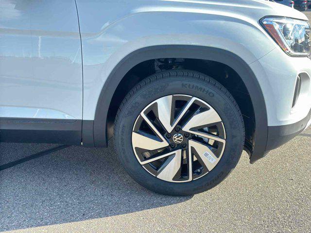 new 2025 Volkswagen Atlas car, priced at $46,723