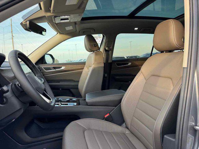 new 2025 Volkswagen Atlas car, priced at $50,209