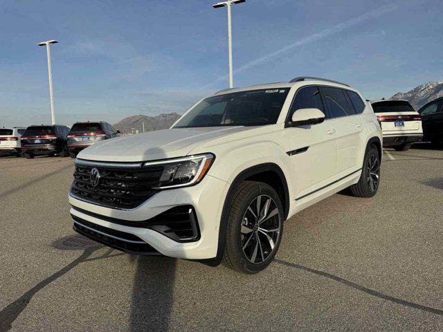 new 2025 Volkswagen Atlas car, priced at $54,714