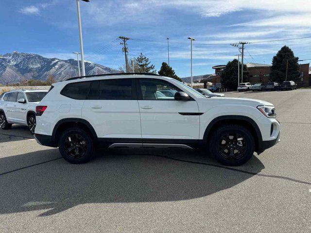 new 2025 Volkswagen Atlas car, priced at $48,043