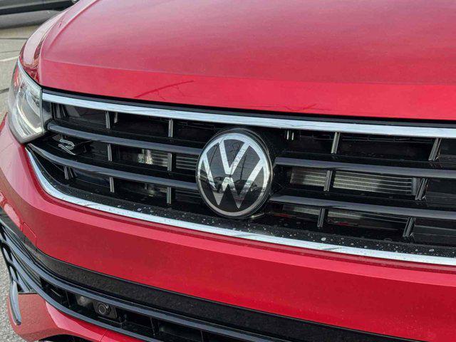 new 2024 Volkswagen Tiguan car, priced at $37,004