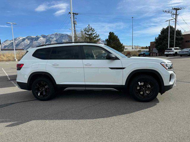 new 2025 Volkswagen Atlas car, priced at $47,445