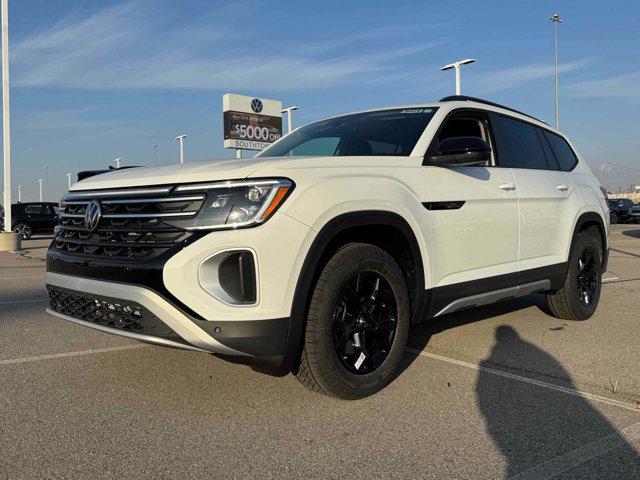 new 2025 Volkswagen Atlas car, priced at $48,043