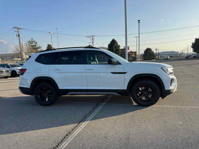 new 2025 Volkswagen Atlas car, priced at $48,043