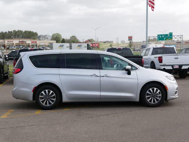 used 2023 Chrysler Pacifica Hybrid car, priced at $27,359