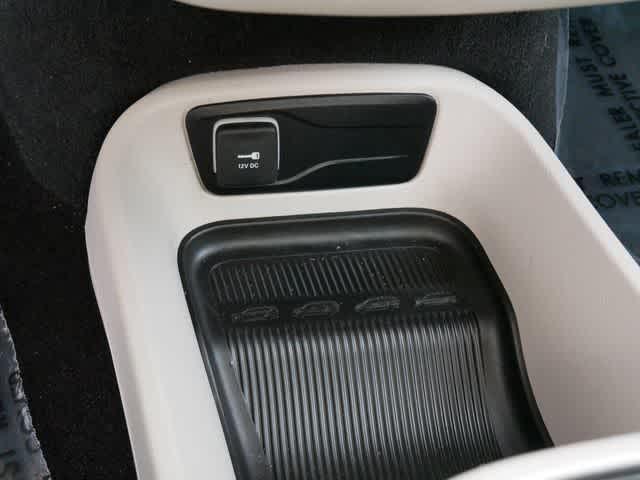used 2023 Chrysler Pacifica Hybrid car, priced at $27,359
