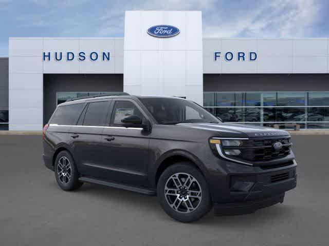 new 2025 Ford Expedition car, priced at $76,180