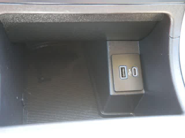 used 2023 Ford Edge car, priced at $24,995