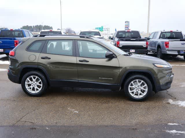 used 2016 Jeep Cherokee car, priced at $10,487