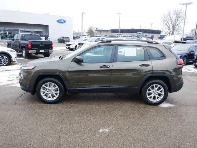 used 2016 Jeep Cherokee car, priced at $10,487