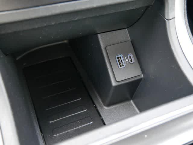 used 2024 Ford Edge car, priced at $34,997