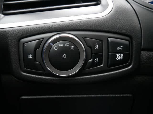 used 2024 Ford Edge car, priced at $28,998