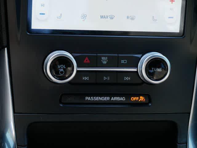 used 2022 Ford Edge car, priced at $30,238