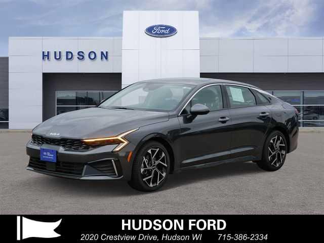 used 2025 Kia K5 car, priced at $29,997