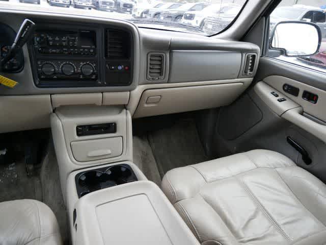 used 2002 Chevrolet Suburban car, priced at $4,994