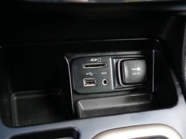 used 2015 Jeep Cherokee car, priced at $9,997