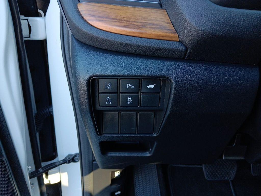 used 2020 Honda CR-V Hybrid car, priced at $30,990