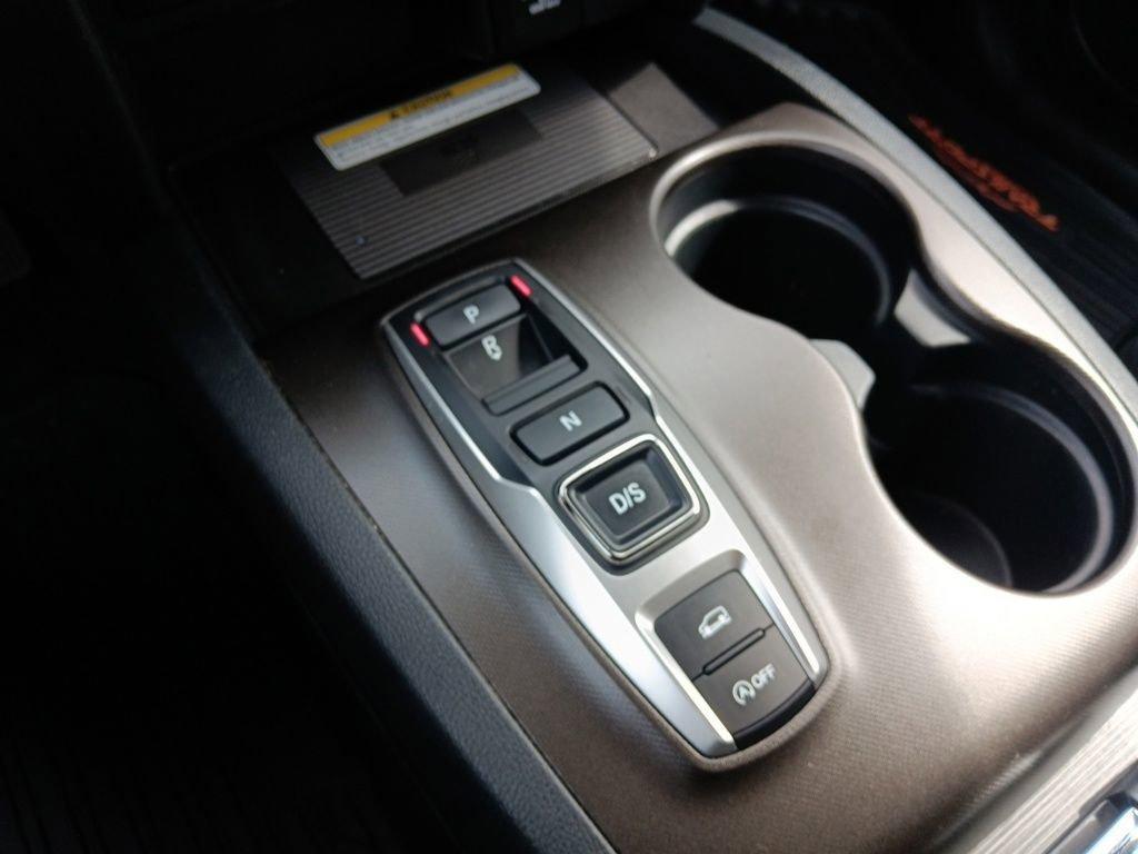 used 2022 Honda Pilot car, priced at $36,290