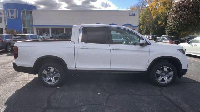 new 2025 Honda Ridgeline car, priced at $43,330