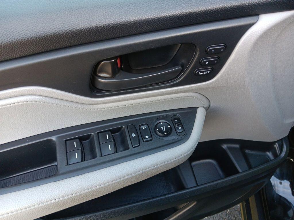 used 2019 Honda Odyssey car, priced at $18,386