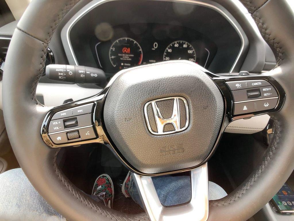 new 2025 Honda Pilot car, priced at $47,050