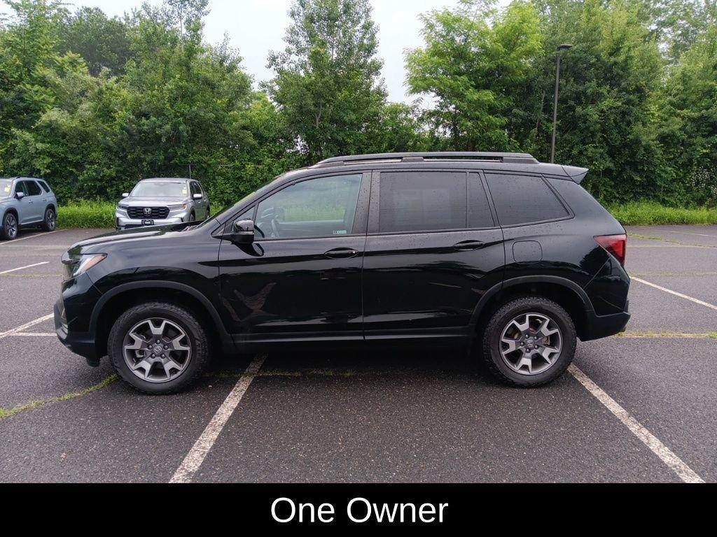 used 2022 Honda Passport car, priced at $35,490