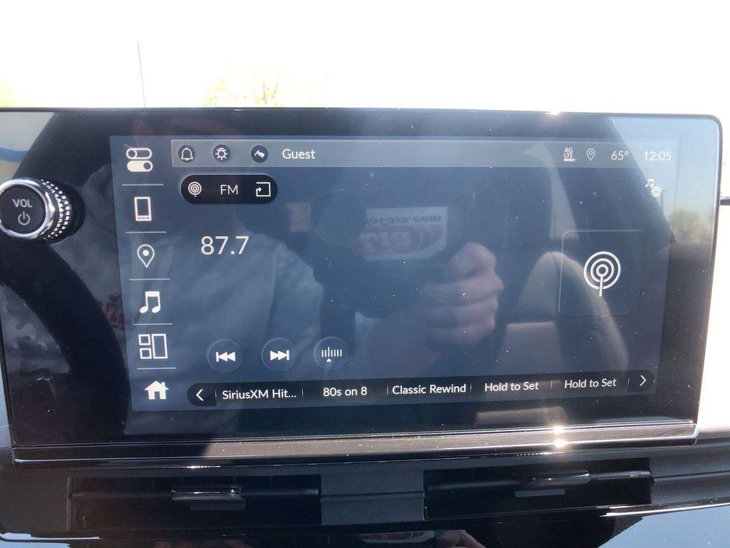 new 2025 Honda Prologue car, priced at $49,105