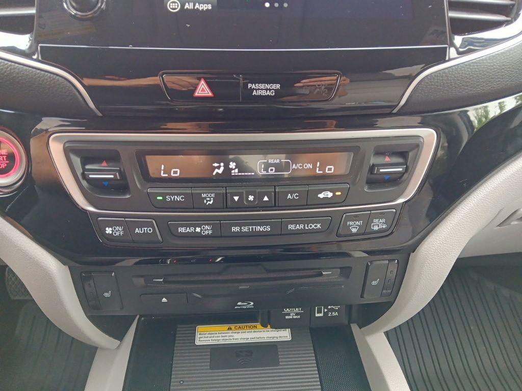 used 2022 Honda Pilot car, priced at $32,986