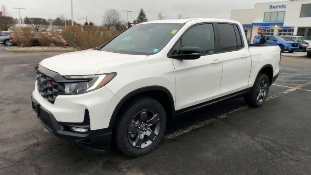 new 2025 Honda Ridgeline car, priced at $45,785
