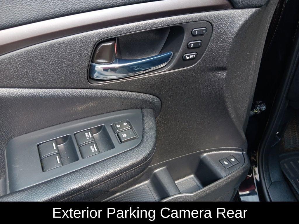 used 2022 Honda Pilot car, priced at $33,990