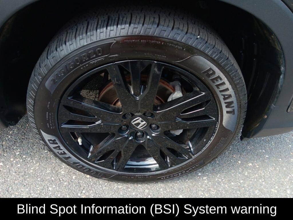 used 2022 Honda Pilot car, priced at $33,990