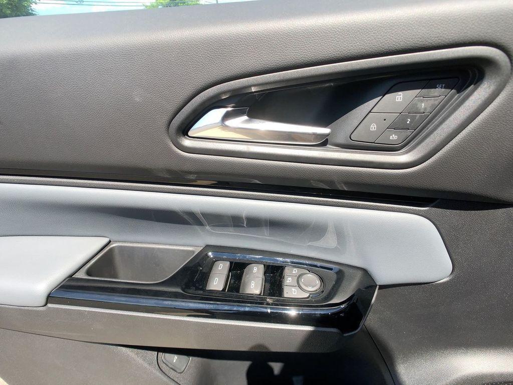 new 2025 Honda Prologue car, priced at $52,305