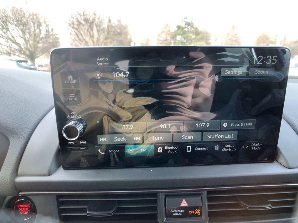 new 2025 Honda Pilot car, priced at $47,833