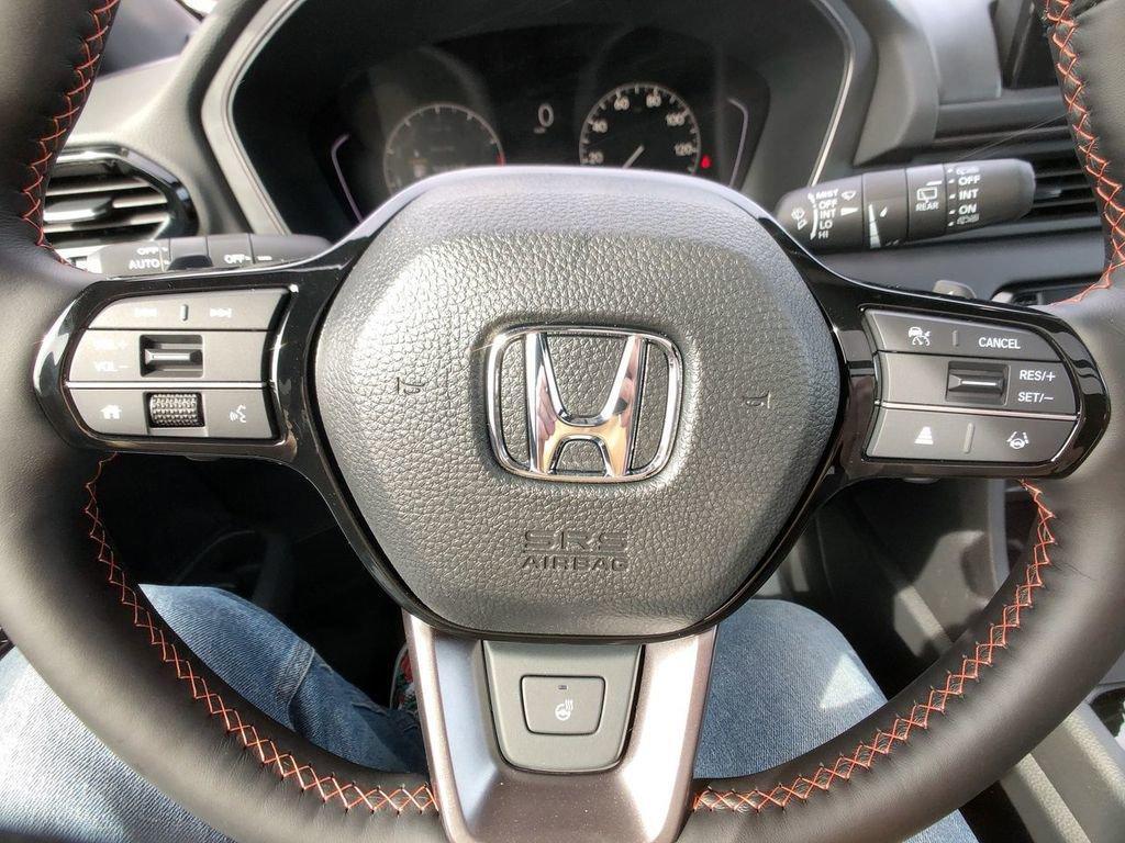 new 2025 Honda Pilot car, priced at $50,895